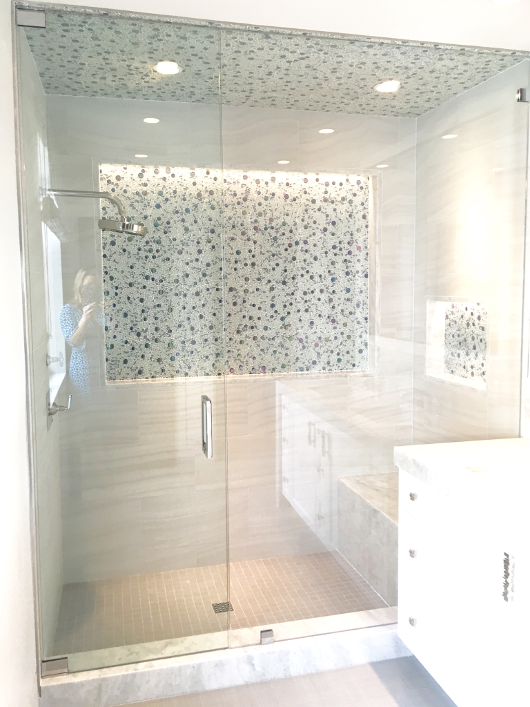 ultra clear glass steam shower to ceiling 1/2